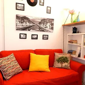 lovely-1-bedroom-flat-in-brera-district.italymilanhotels.net/